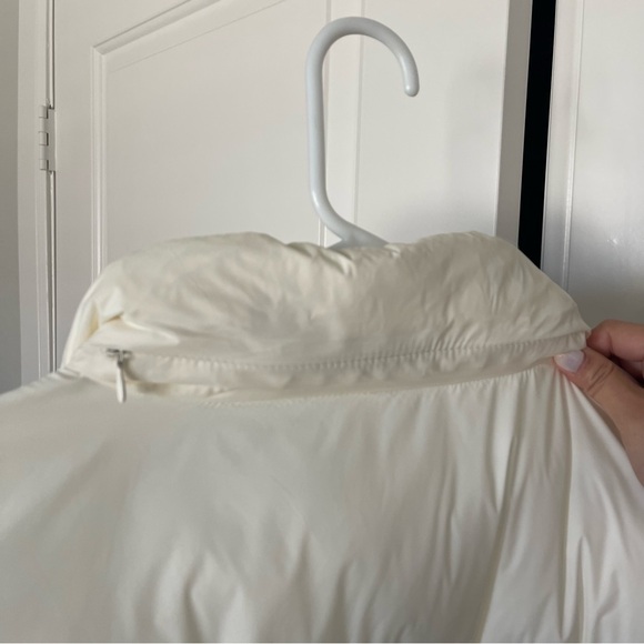 Fabletics Beatrix Packable Jacket - Picture 13 of 13